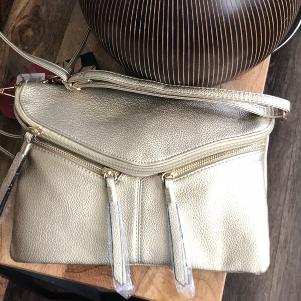 GOLD TONE CCROSSBODY